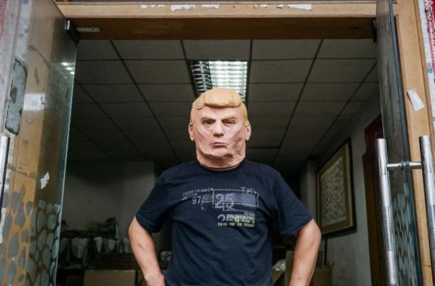 Ληστές με μάσκες Τραμπ είχαν ρημάξει τα ΑΤΜ!